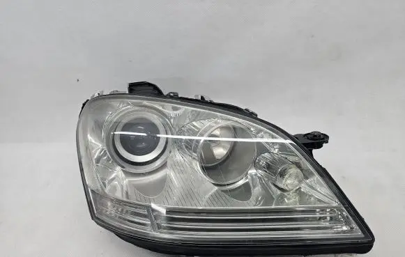 Mercedes-Benz ML W164 Headlight/headlamp