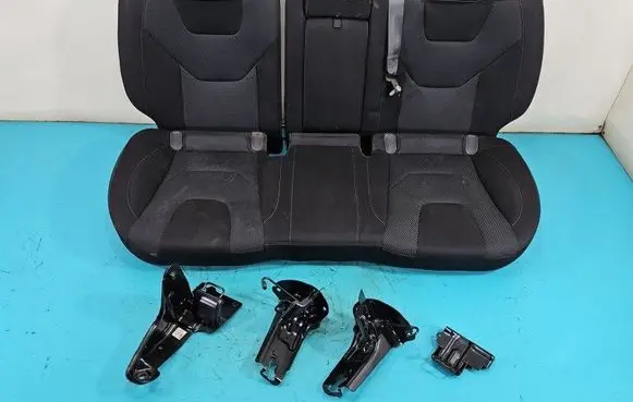 Ford Mondeo MK V Second row seats IMPRK1505712