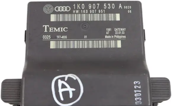 Volkswagen Touran I Gateway control module 1K0907530A 1K0907951