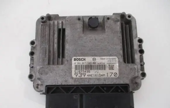 Alfa Romeo 159 Engine control unit/module 51877435
