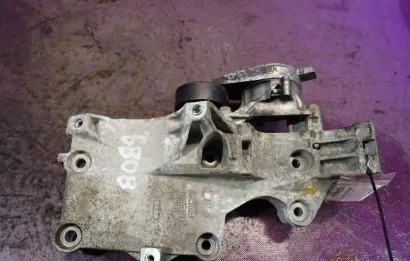 Generator/alternator bracket