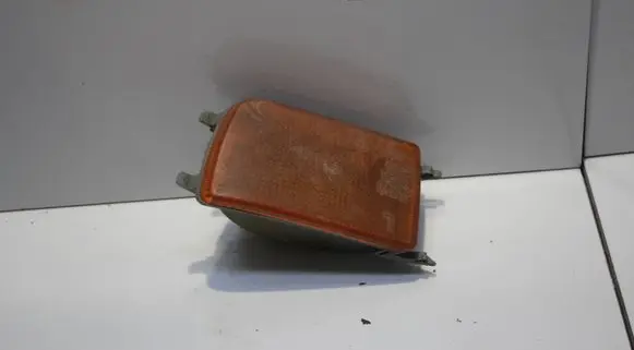 Volkswagen Golf III Front indicator light 1H0953155C 1H0953049F