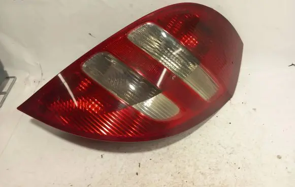 Mercedes-Benz A W169 Rear/tail lights ulo3330r