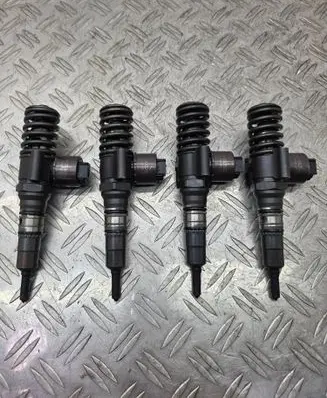 Skoda Octavia Mk2 (1Z) Fuel injector 03G130073G