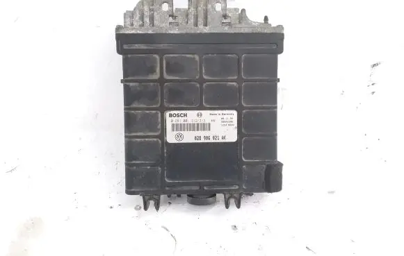 Volkswagen PASSAT B4 Engine control unit/module 028906021AK