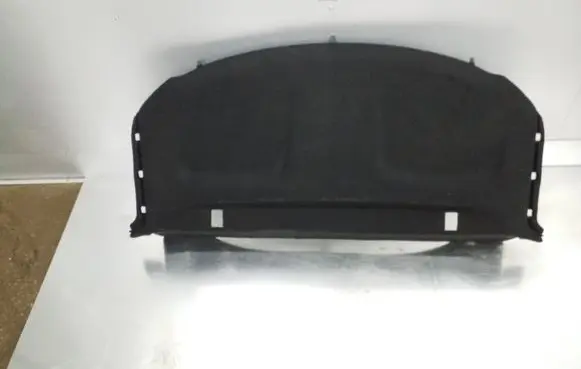 Parcel shelf