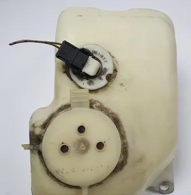 Mercedes-Benz 190 W201 Windshield washer fluid reservoir/tank 2018690620