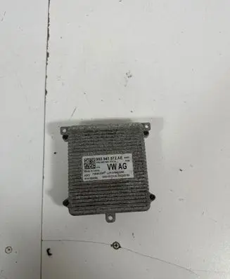 Skoda Enyaq iV LED ballast control module 992941572AE 10101500092