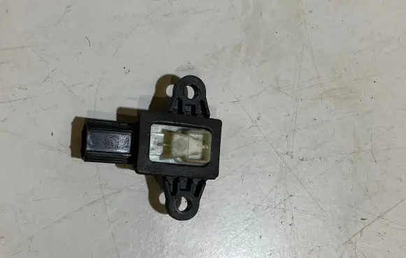 Ford Mustang VI Airbag deployment crash/impact sensor DG1314C676AA