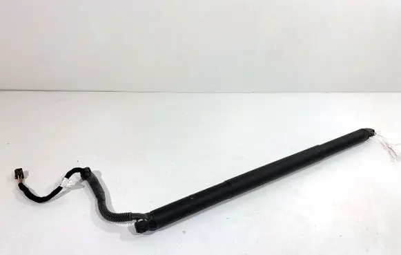 Volkswagen Tiguan Shock absorber/damper mounting bracket 5NA827851A