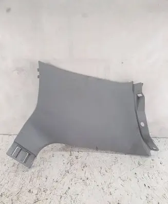 (D)pillar trim (top)