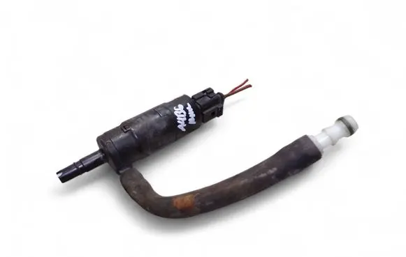 Audi A4 S4 B6 8E 8H Windscreen/windshield washer pump 3B0955681A