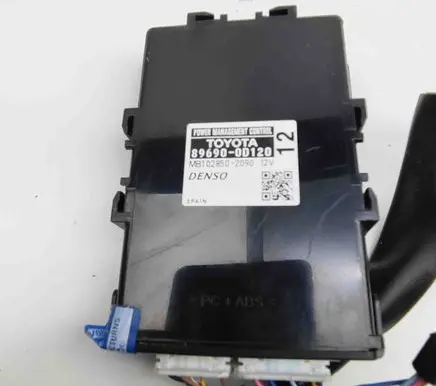 Toyota Yaris Current control relay MB1028502090 896900D120