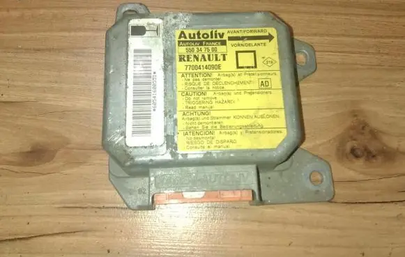 Renault Megane I Airbag control unit/module 7700414090E 550347500