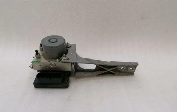 Chevrolet Corvette ABS Pump 124596