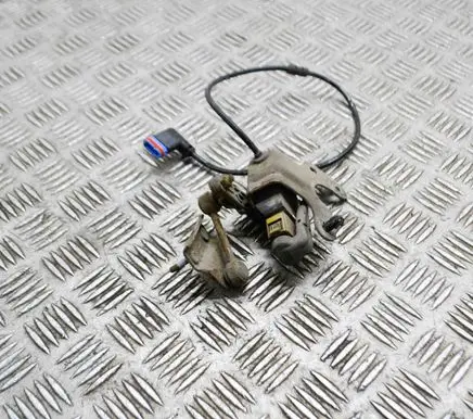 Rear air suspension level height sensor