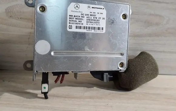 Mercedes-Benz ML W164 Bluetooth control unit module A2118702726