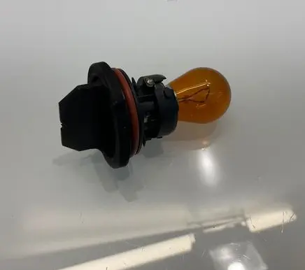Mercedes-Benz E W211 Headlight/headlamp bulb 