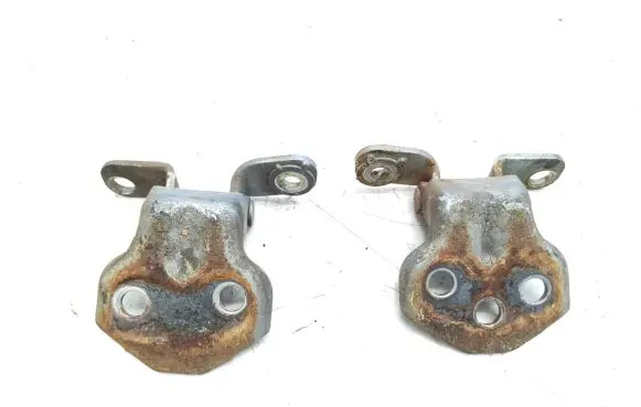 Mazda B series UF Front door hinges set 