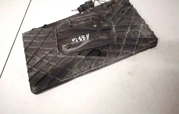 Battery box tray