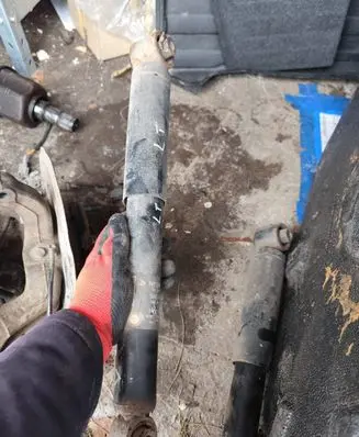Nissan Qashqai+2 Rear shock absorber/damper