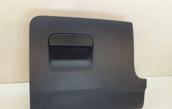 Volkswagen Golf V Glove box 1K1857919A 1K1857923F P0111013