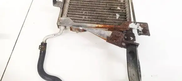 Engine oil radiator