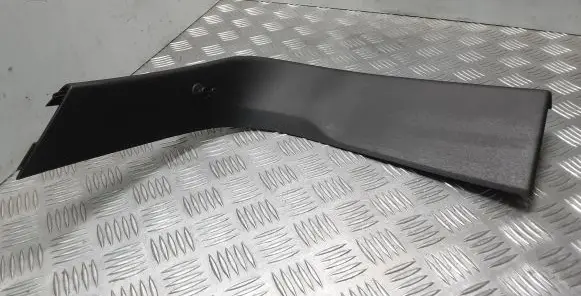 Volvo V40 Tailgate/trunk side cover trim 31305468