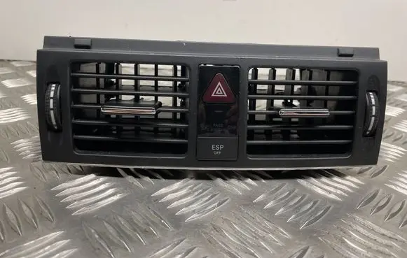 Mercedes-Benz C W204 Dash center air vent grill A2048303954
