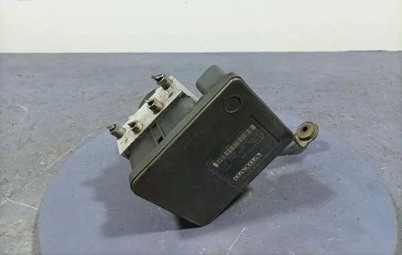 Volvo V50 ABS Pump 30794728