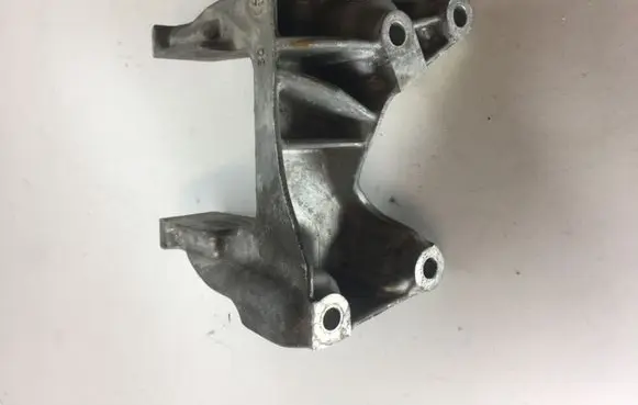 Peugeot 508 Gearbox mounting bracket 9685336280