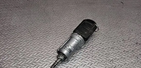 Opel Zafira A Ignition lock 13107754