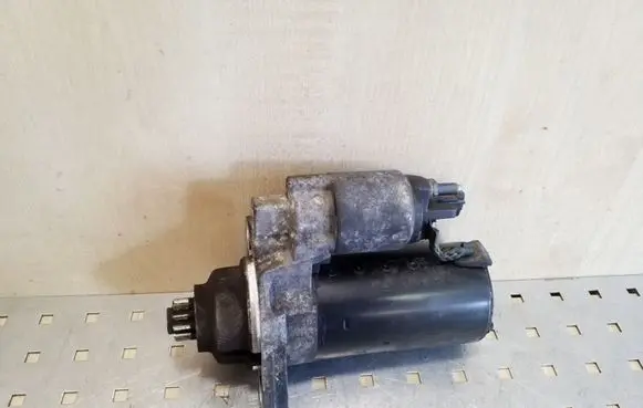 Volkswagen PASSAT B6 Starter motor