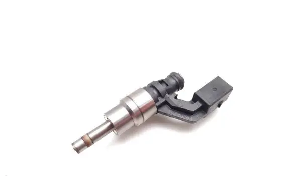 Volkswagen Golf V Fuel injector 03C906036A