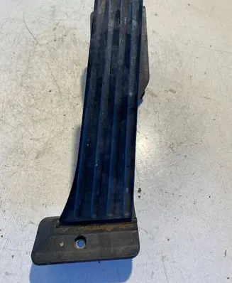 BMW 1 E81 E87 Accelerator throttle pedal 6786589 12037310 6PV00937920