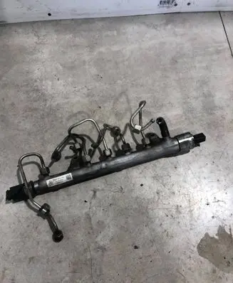 Fuel main line pipe