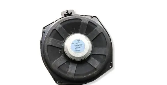 BMW 5 E60 E61 Subwoofer speaker 9144202 61928910 217BM0890