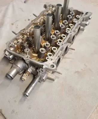 Toyota Corolla E210 E21 Engine head 1211607108 2ZRFE AM121