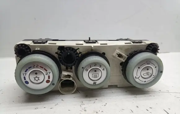 Mitsubishi Colt Climate control unit 69667016