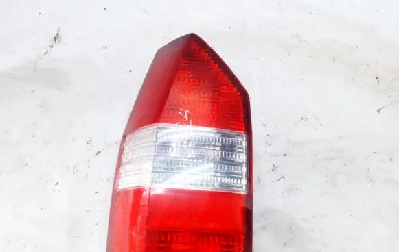 Mitsubishi Space Wagon Rear/tail lights