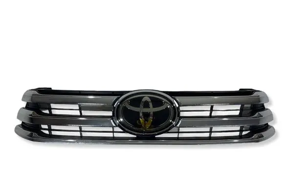 Toyota Hilux VIII Front bumper upper radiator grill 531110K720 5314171010 531270K260