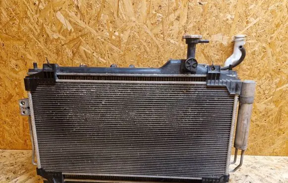 Mitsubishi Outlander Radiator set 160415