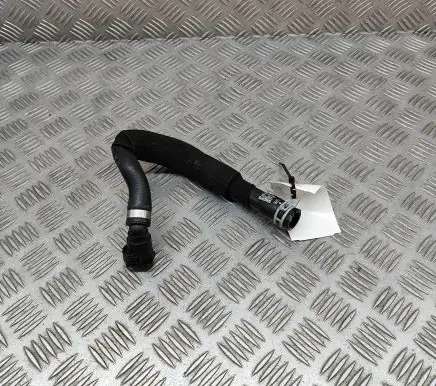 Volvo XC40 Engine coolant pipe/hose 32339733