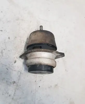 Audi Q7 4L Gearbox mount 7L8199131A