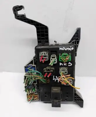 Ford Mondeo Mk III Fuse box set 4S7T14A073AA