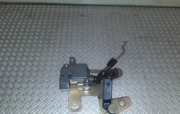 Volkswagen Touareg I Tailgate boot lock/latch motor 7L6827425