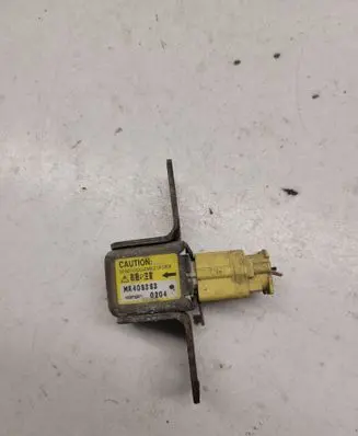 Mitsubishi Pajero Airbag deployment crash/impact sensor MR409363