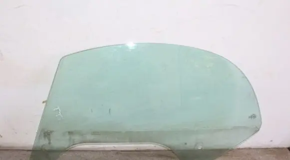 Audi TT Mk1 Front door window/glass (coupe) 