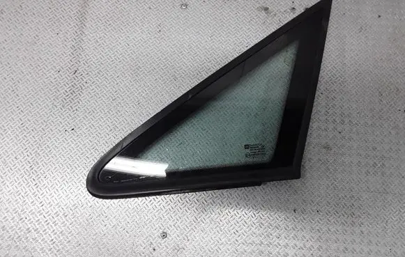 Opel Zafira A Front triangle window/glass 