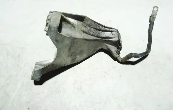 Audi A6 S6 C6 4F Engine mounting bracket 4F0199308P